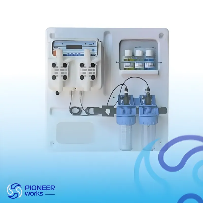 Self-controlled chemical system for swimming pools